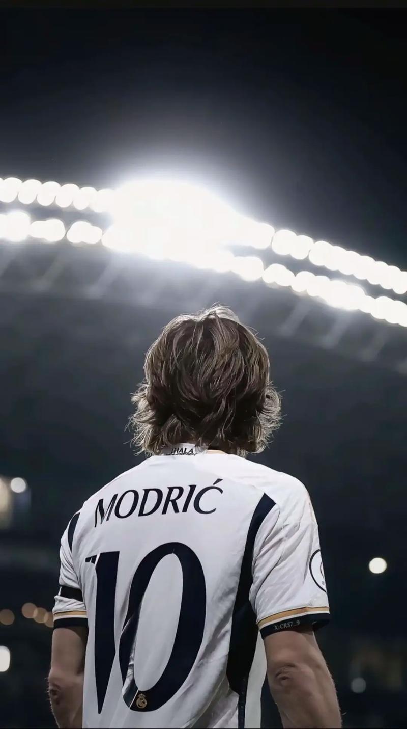 罗马诺：门德斯已经把阿德耶米推荐给国米，但球员想去英超（罗马诺：门德斯已把阿德耶米推荐给国米，球员更倾向赴英超）