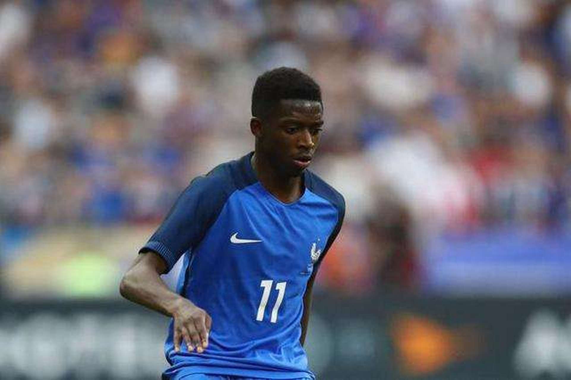 穆斯塔菲：阿森纳是赢球热门；拜仁要小心枪手的定位球（穆斯塔菲：阿森纳更被看好，拜仁需警惕枪手的定位球）