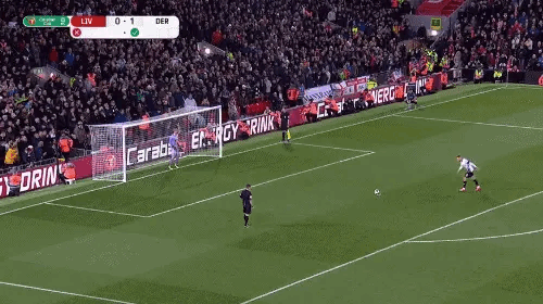 欧冠红黑榜：格纳布里领衔红榜，亚马尔、伊萨克进入黑榜（欧冠红黑榜出炉：格纳布里领跑红榜，亚马尔与伊萨克上黑榜）