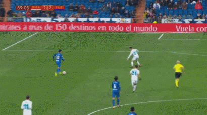 本菲卡旧将路易松晒照说在学习，照片显示他问AI足球总监职责（本菲卡旧将路易松晒照称正学习，向AI询问足球总监职责）