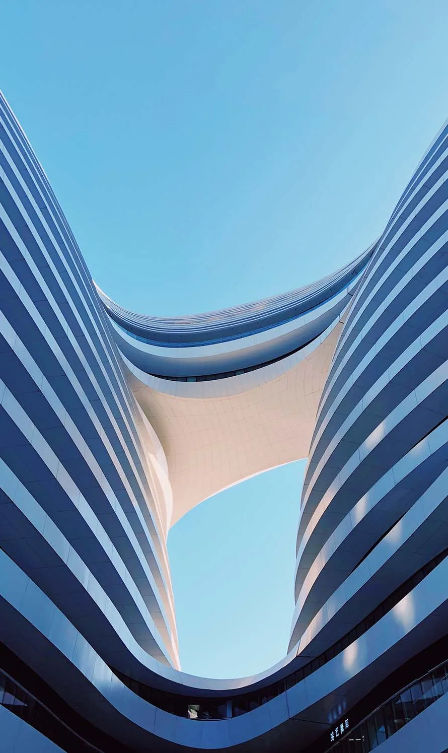Sky Hotel - 开云体育下载1